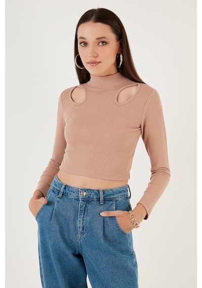 Lela Esnek Slim Fit Cut Out Pencereli Dik Yaka Crop Bayan Bluz 5865348 Bisküvi Lela Esnek Slim Fit Cut Out Pencereli Dik Yaka Crop Bayan Bluz 5865348 Bisküvi