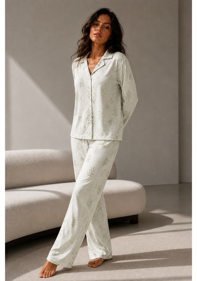 Kadın Uzun Kol Pamuklu Çağla Yeşili Pijama Takımı