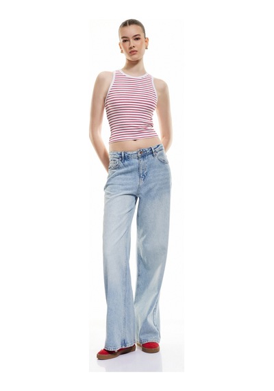Koton Pamuklu Kolsuz Bisiklet Yaka Fitilli Crop Atlet Kırmızı Çizgili 5sak10016ek Kırmızı Çizgili Koton Pamuklu Kolsuz Bisiklet Yaka Fitilli Crop Atlet Kırmızı Çizgili 5sak10016ek Kırmızı Çizgili