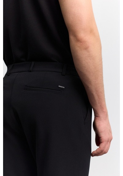 Avva Erkek Siyah Yanı Lastikli Kırışmaz Hızlı Kuruyan Teknik Kumaş Slim Fit Pantolon A62y3077