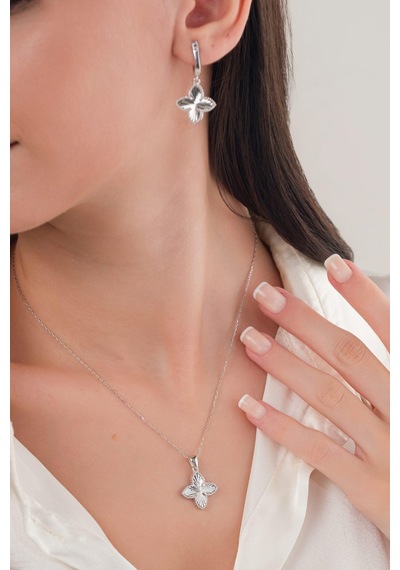 Tmt Silver Gümüş Yonca Lazer Kesim Kalem İşlemeli Kolye Küpe Set