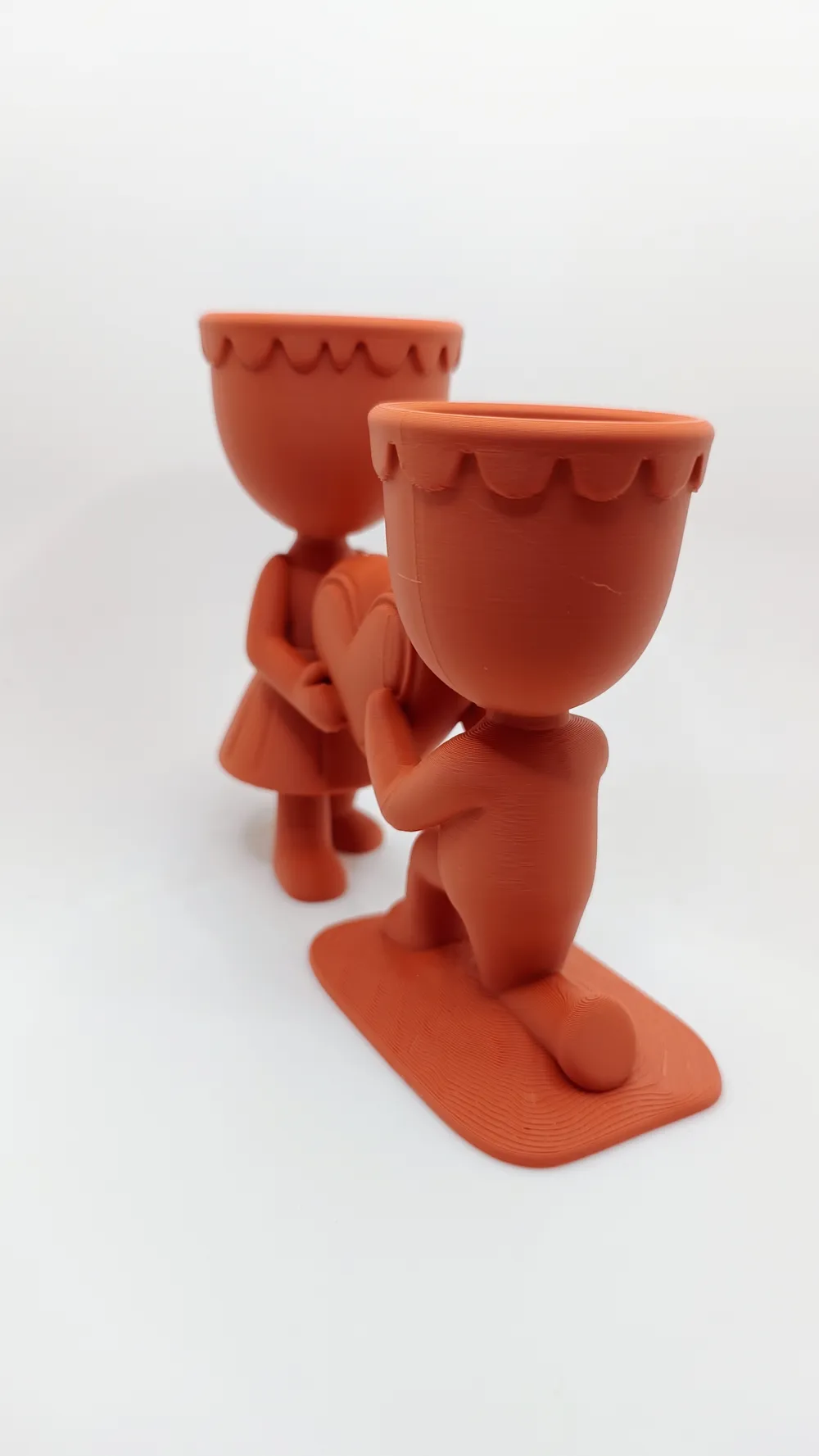 Kalpli Çift Figürlü Saksı - Dekor Saksı 13.5x10.5cm