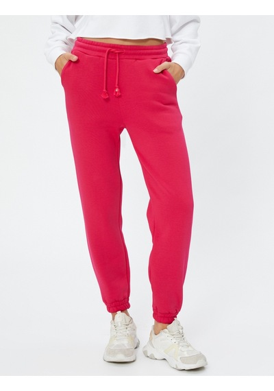 Koton Jogger Eşofman Altı Şardonlu Bağcıklı Cep Detaylı Fuşya 3sak40157nk 3SAK40157NK302 Fuşya Koton Jogger Eşofman Altı Şardonlu Bağcıklı Cep Detaylı Fuşya 3sak40157nk 3SAK40157NK302 Fuşya