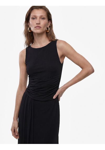 Koton Slim Fit Asimetrik Drapeli Kayık Yuvarlak Yaka Kolsuz Midi Elbise Siyah 6sak80074uk