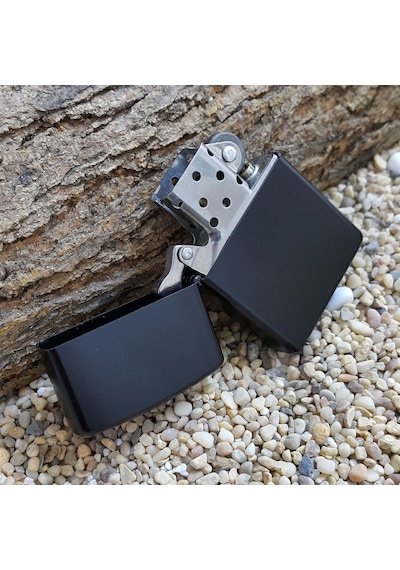 Mat Siyah Çakmak Zippo Tarzı Çakmak
