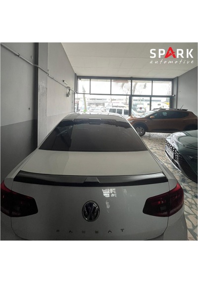 Volkswagen Passat 2015- Yılı Ve Sonrası Uyumlu Arka Bagaj Üstü Spoyler Siyah