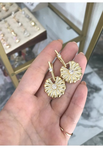 Taş Detaylı Vintage Küpe Altın