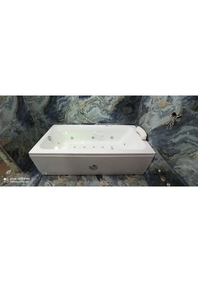 90X180 Jakuzii Tr'De Ilk Sessiz Motor Teknolojisi