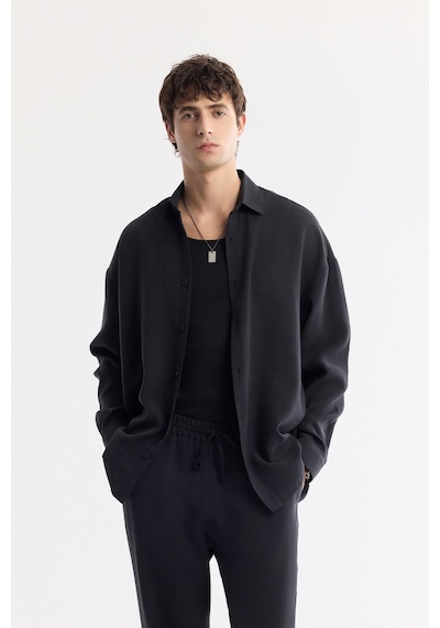 Avva Erkek Siyah Alttan Britli Yaka Soft Touch Oversize Fit Gömlek A51y2168