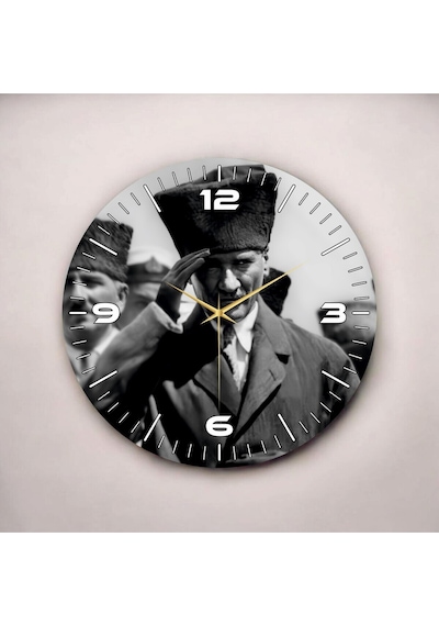 Mustafa Kemal Atatürk Siyah Beyaz Renkli Baskı Sayılı Hediyelik Ahşap Sessiz Duvar Saati 50cm ÇOk Renkli