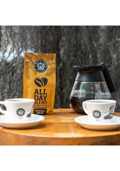 Oze Aromalı Filtre Kahve Tanışma Seti Irish Cream 250 G + All Day Blend 250 G + Vanilya 250 G French Press