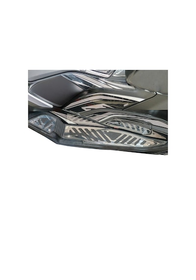 GP Kompozit Honda PCX 125 / 150 2021-2024 Uyumlu Kauçuk Detaylı Krom Basamak Siyah-Krom