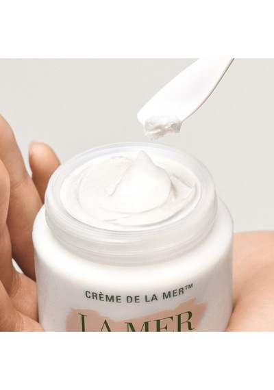 Cilde Pürüzsüz & Aydınlık Görünüm Kazandıran Nemlendirici Gündüz Krem 100 Ml-the Moisturizing Cream