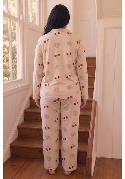 Siyah İnci Desenli Termal Kumaşlı Ultra Soft Yumuşak Büyük Beden Battal Boy Düğmeli Örme Pijama Takımı 26226524 Krem Siyah İnci Desenli Termal Kumaşlı Ultra Soft Yumuşak Büyük Beden Battal Boy Düğmeli Örme Pijama Takımı 26226524 Krem