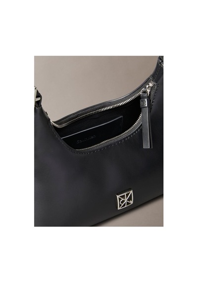 Calvin Klein Emblem Leather Mını Shoulder B-15555 Pembe