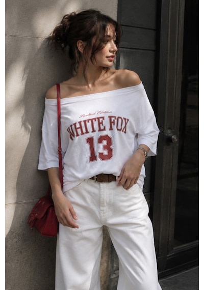 Beyaz Kayık Yaka Oversize Baskılı Tişört Mg2824