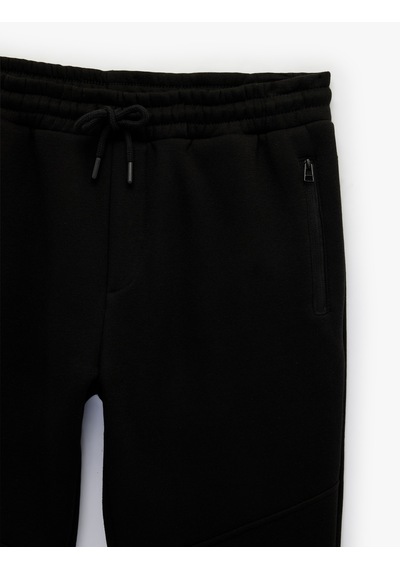 Koton Beli Bağcıklı Fermuarlı Cepli Şardonlu Jogger Eşofman Altı Siyah 6wam40057mk Siyah