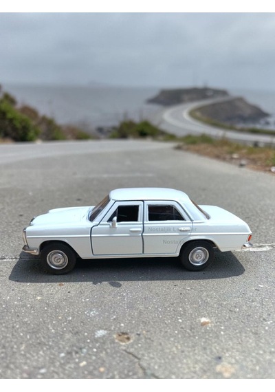 Beyaz Mercedes Benz 220 Diecast Çek Bırak Model Araba Diğer