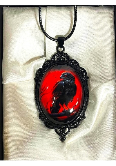 Dükkan Design Love And Deep Space Red Crow Kolye Siyah - Kırmızı