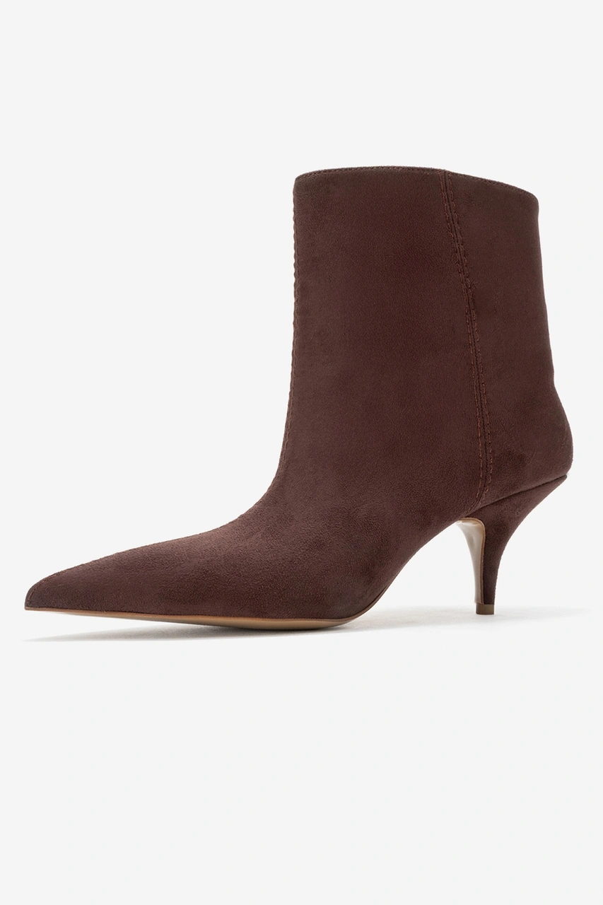 Luvishoes Luvi Shoes Nuvıa Kahverengi Süet Sivri Burunlu Kadın Topuklu Bot Süet Kahve Luvishoes Luvi Shoes Nuvıa Kahverengi Süet Sivri Burunlu Kadın Topuklu Bot Süet Kahve