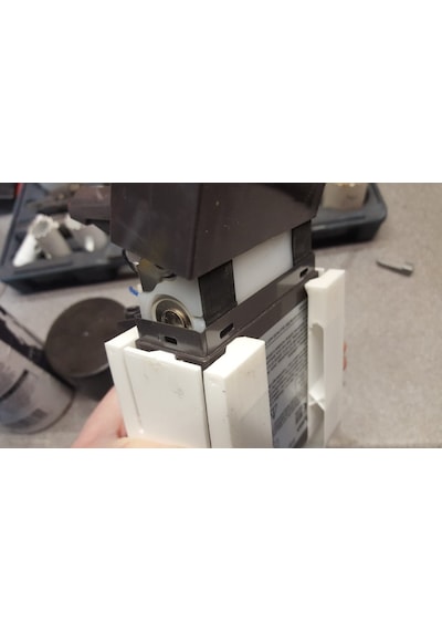 Dyson V6 Uyumlu Süpürge Batarya Çıkarıcı Aparat
