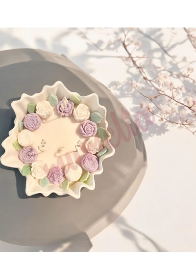 Mumelia Mini Güllerin Ahengi - Doğal Soya Taştozu Tabaklı Tasarım Mum .