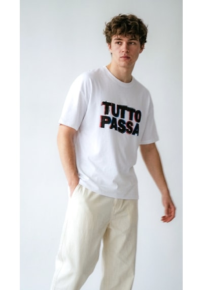 Hoxie Unisex Beyaz 'tutto Passa' Baskılı Oversize Tişört