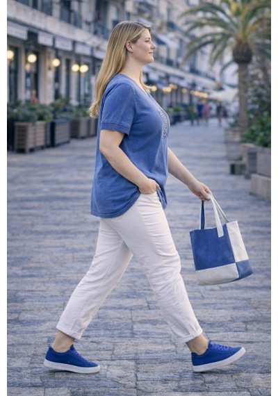 Cedy Denim Cedy - Kadın Özel Tasarım Esnek, Pul Payet, Dantel Detaylı Yıkamalı V Yaka Büyük Beden Tişört Mavi Cedy Denim Cedy - Kadın Özel Tasarım Esnek, Pul Payet, Dantel Detaylı Yıkamalı V Yaka Büyük Beden Tişört Mavi