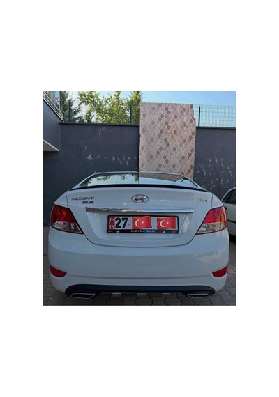 Hyundai Accent Blu Spoiler 115 Cm Pianoblack