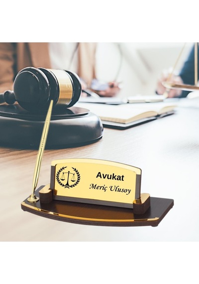 Avukatlara Özel Tasarımlı Ahşap Kalemli Masa Üstü İsimlik Açık Gri - Füme