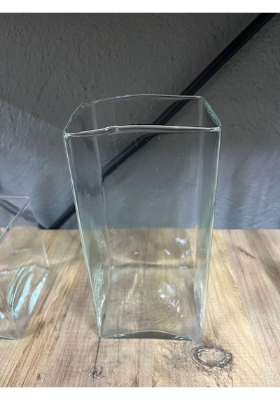 Denizli El İmalatı Kare Modern Cam Vazo 10x20cm Beyaz
