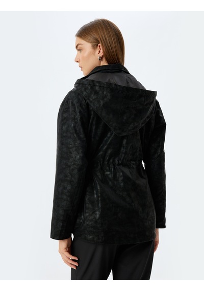 Koton Suni Deri Oversize Yağmurluk Kapüşonlu Beli Bağlamalı Fermuarlı Cepli Siyah 5sak00004ew Siyah Koton Suni Deri Oversize Yağmurluk Kapüşonlu Beli Bağlamalı Fermuarlı Cepli Siyah 5sak00004ew Siyah