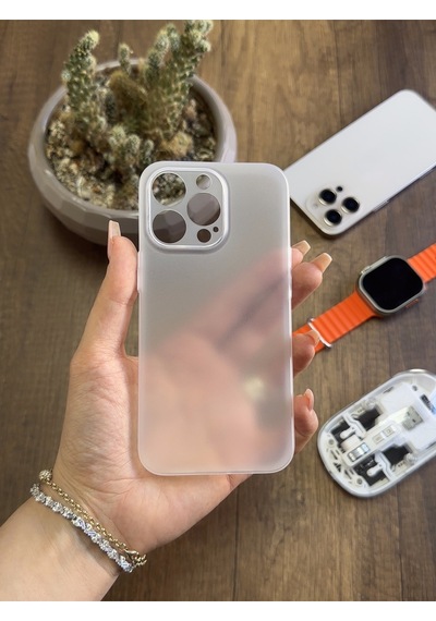Apple iPhone 13 Pro Uyumlu Süper İnce Mat Ultra Thin Silikon Kılıf Buzlu Beyaz