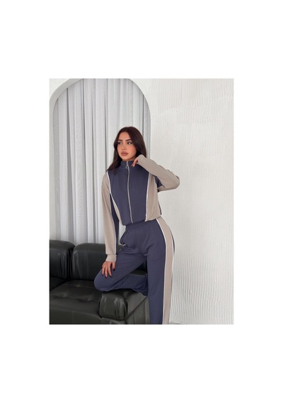 Gugus Kadın Trend Eşofman Takımı Dik Yaka Fermuarlı Bol Paça Yanları Şeritli Aysho Model Füme-bej Gugus Kadın Trend Eşofman Takımı Dik Yaka Fermuarlı Bol Paça Yanları Şeritli Aysho Model Füme-bej