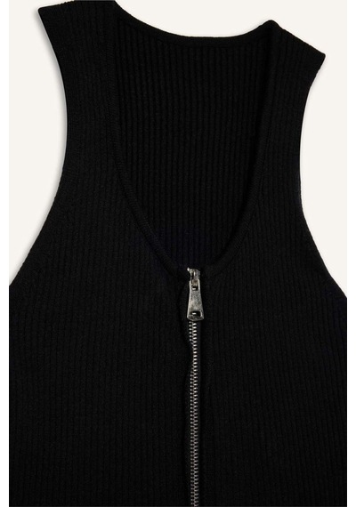 Defacto Slim Fit Dar Kesim U Yaka Fermuarlı Atlet G3619ax25wnbk27 Siyah
