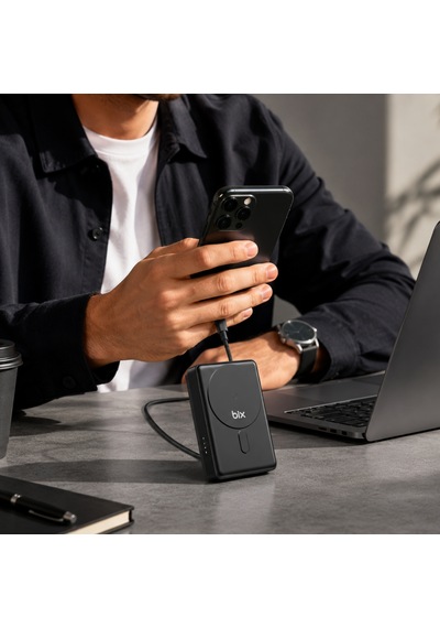 Bix Pb117 10000mah Pd20w Hızlı Şarj Kablosuz Magsafe Telefon Stant Özellikli Mini Powerbank Siyah