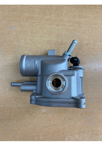 Mercedes Termostat 92C 611 612 203 209 210 6112000615 Syf