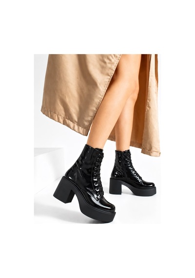 Dabab Shoes Melvıan Kadın Siyah Kırışık Rugan Bağcıklı Fermuarlı İçi Kürklü 8 Cm Kalın Topuklu 3 Cm Platform Siyah Rugan Dabab Shoes Melvıan Kadın Siyah Kırışık Rugan Bağcıklı Fermuarlı İçi Kürklü 8 Cm Kalın Topuklu 3 Cm Platform Siyah Rugan