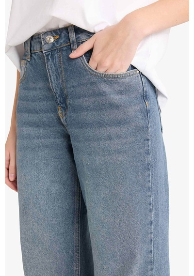 Defacto Sergio Regular Fit Normal Kalıp Normal Bel Boru Paça Jean Pantolon W6868az25aunm40 Siyah