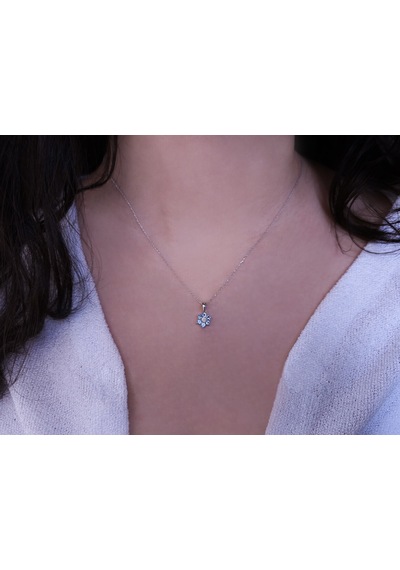 Sirius Pırlanta Ve Sky Blue Topaz Taşlı Papatya Kolye 0817p0062