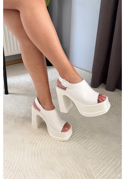 Kadın Pukka Beyaz Önü Ve Arkası Acık 12 Cm Platform Topuklu Ayakkabı