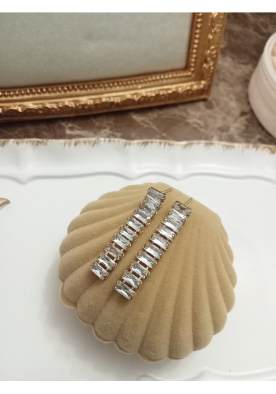 Baget Kesim Zirkon Taşlı Sallantılı Altın Renk Kararmaz Çelik Küpe Altın