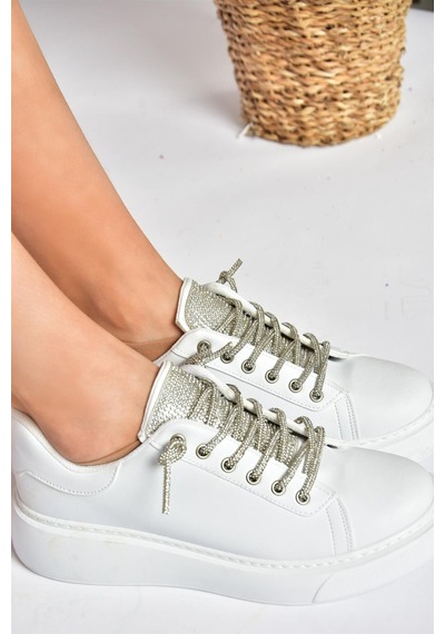 Fox Shoes P602001709 Beyaz Taşlı Bağcıklı Kadın Spor Ayakkabı Sneakers Beyaz
