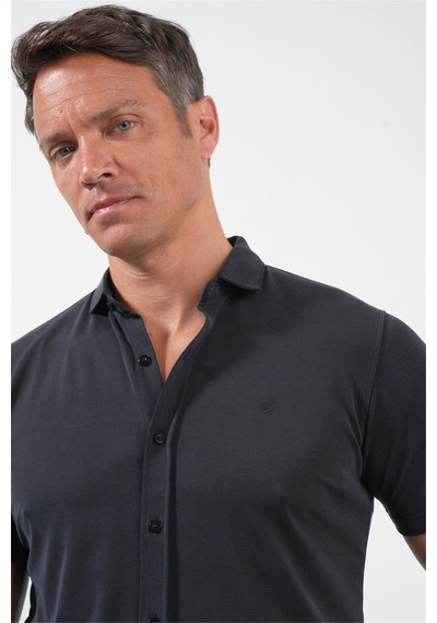 İmza Siyah İtalyan Yaka Kısa Kol Cepsiz Slim Fit Esnek Gömlek 1004260159