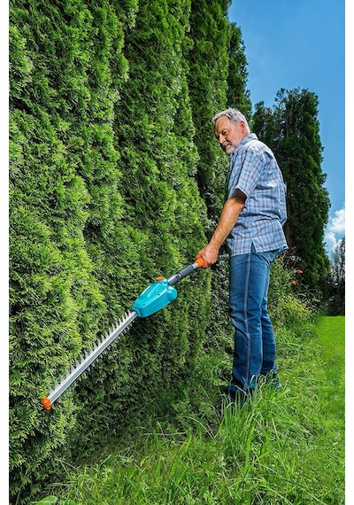 Gardena 14732 Akülü Teleskopik Çit Kesme Makinesi
