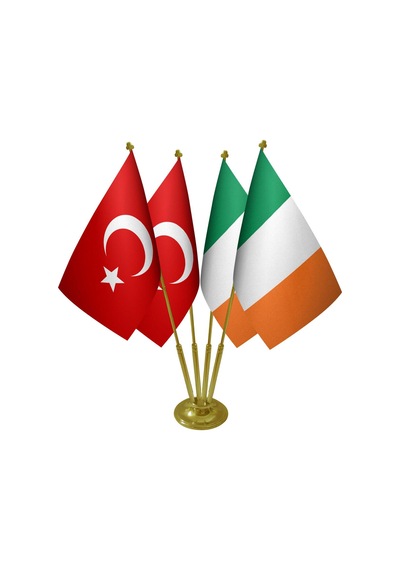 Masa Üstü İrlanda Bayrağı Türk Bayrağı Dörtlü Pirinç Direk Masa B