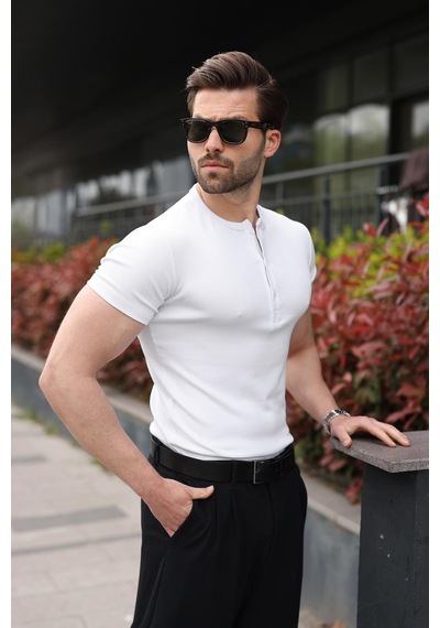 Madmext Beyaz Yarım Düğmeli Slim Fit Erkek Tişört E7186