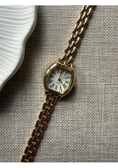 Retro Minimal Metal Kordon Vintage Kadın Kol Saati İçi Beyaz Altın 06362556