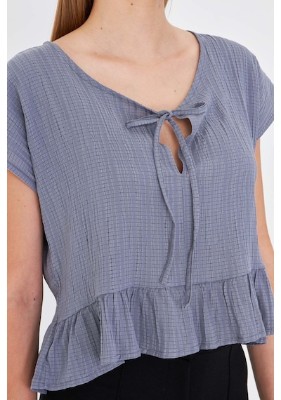 Armonika Kadın Gri Yarasa Kol Yakası Bağlamalı Eteği Fırfırlı Oversize Crop Bluz Arm-24y001088 Armonika Kadın Gri Yarasa Kol Yakası Bağlamalı Eteği Fırfırlı Oversize Crop Bluz Arm-24y001088