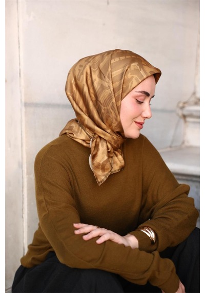 Silk Home Twill İpek Eşarp Asit Yağ Yeşili Haki Desenli Tok Duruşlu 90x90 Çok Renkli